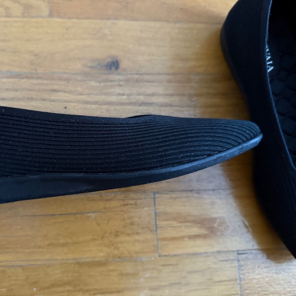 VIVAIA -Margot Walker Lightweight Square-Toe V-Cut Flats – Size 39 – Black - Picture 11 of 12